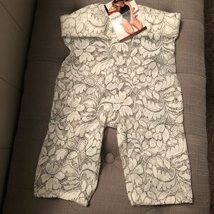 White lace biker shorts